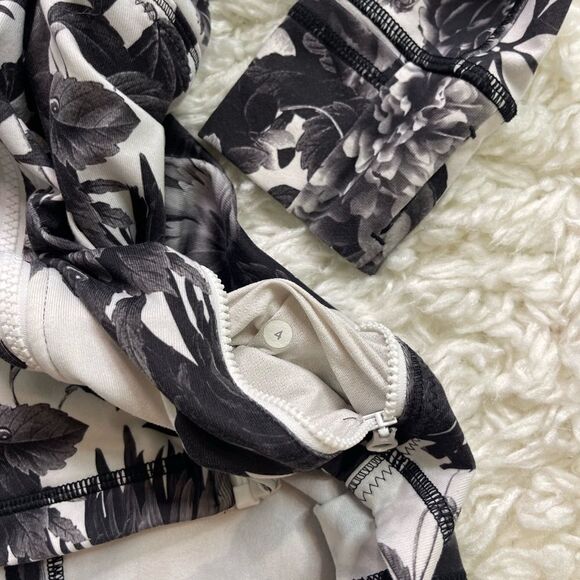 Lululemon Forme Jacket Black & White Floral RARE - Picture 8 of 8